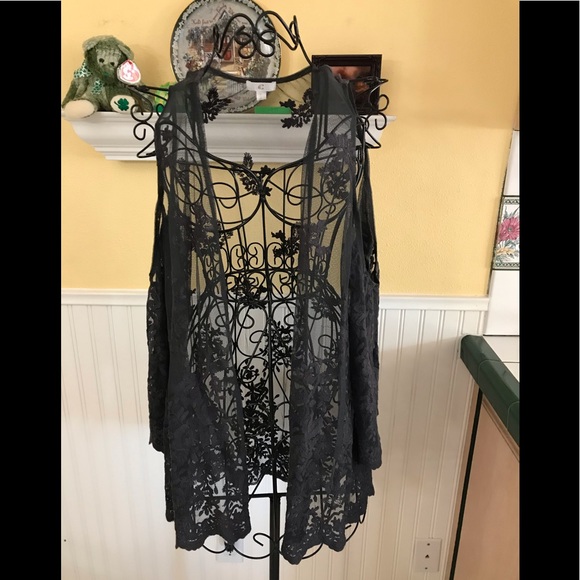 C Jackets & Blazers - C jacket/cover up w/ cold shoulder lacy gray Sz Lg